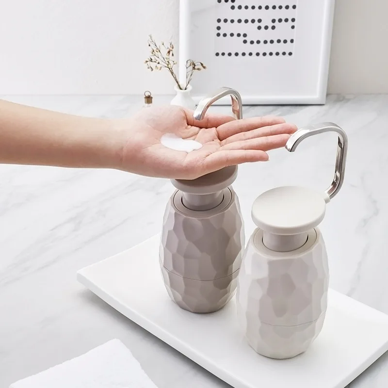 400ml Creative One-Hand Soap Dispenser Facial Cleanser Shower Gel Bottle Environmentally Friendly for Home Hotel Bathroom
400ml Creative One-Hand Soap Dispenser Facial Cleanser Shower Gel Bottle Environmentally Friendly for Home Hotel Bathroom