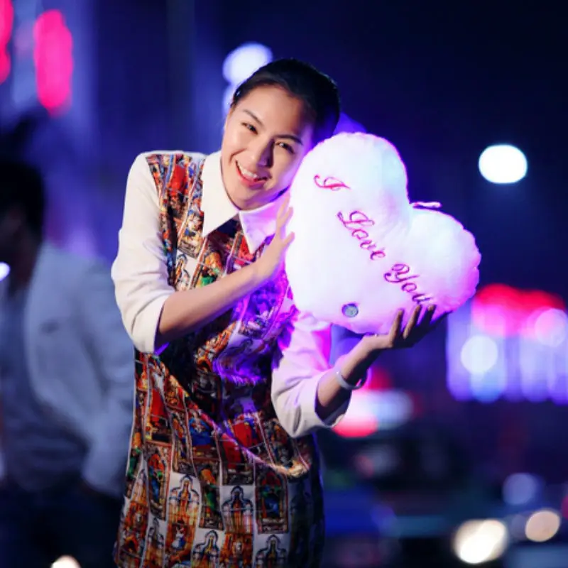 Glowing Colorful Heart LED Luminous Pillow LED Light Stuffed Heart Pillow Plush Soft Cushion Kids Toys Party Birthday Gift Home
Glowing Colorful Heart LED Luminous Pillow LED Light Stuffed Heart Pillow Plush Soft Cushion Kids Toys Party Birthday Gift Home
