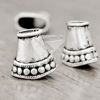 30Pcs Antique Silver Tibetan Silver Tone 15.5x15.5x9mm Cone Bead Caps Zinc Alloy Jewellry Making Findings TS1873
30Pcs Antique Silver Tibetan Silver Tone 15.5x15.5x9mm Cone Bead Caps Zinc Alloy Jewellry Making Findings TS1873