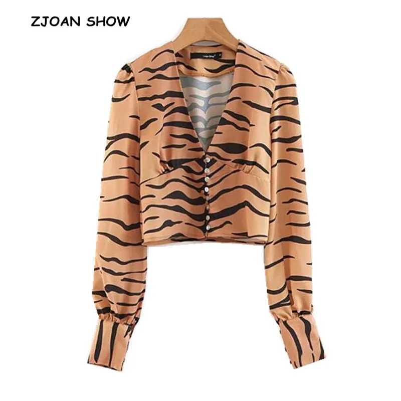 Bohemian Deep v neck Tiger pattern print Shirt 2018 Retro Woman Single-breasted Buttons Puff Sleeve Cardigan Slim fit Blouse
Bohemian Deep v neck Tiger pattern print Shirt 2018 Retro Woman Single-breasted Buttons Puff Sleeve Cardigan Slim fit Blouse
