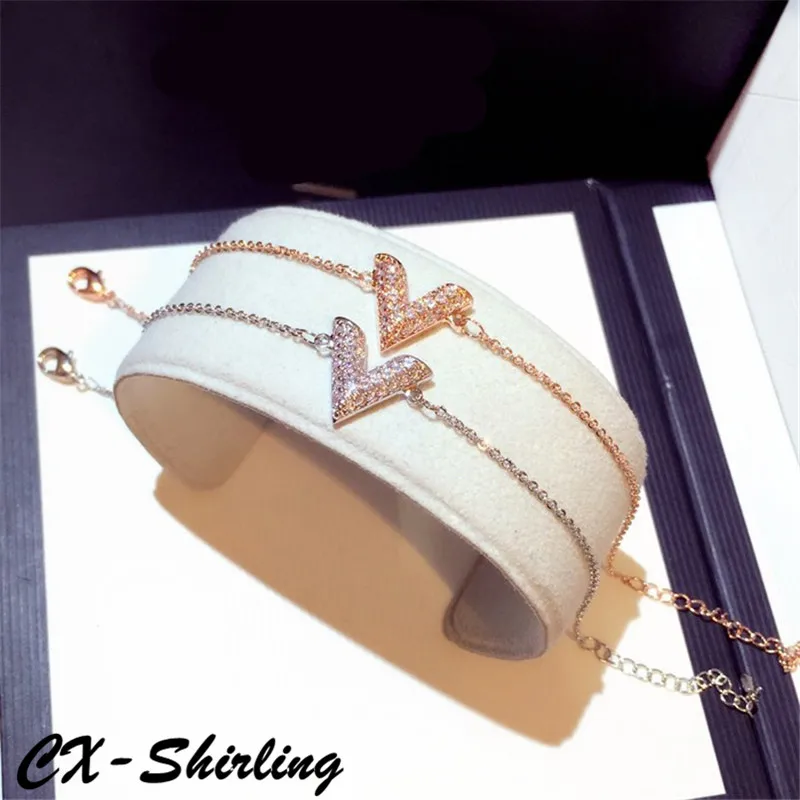 CX-Shirling Personality Gold&Silver V Shape Bangles&Bracelets Quality V Letter Luxurious Bangles Female Fine Jewelry Gifts
CX-Shirling Personality Gold&Silver V Shape Bangles&Bracelets Quality V Letter Luxurious Bangles Female Fine Jewelry Gifts
