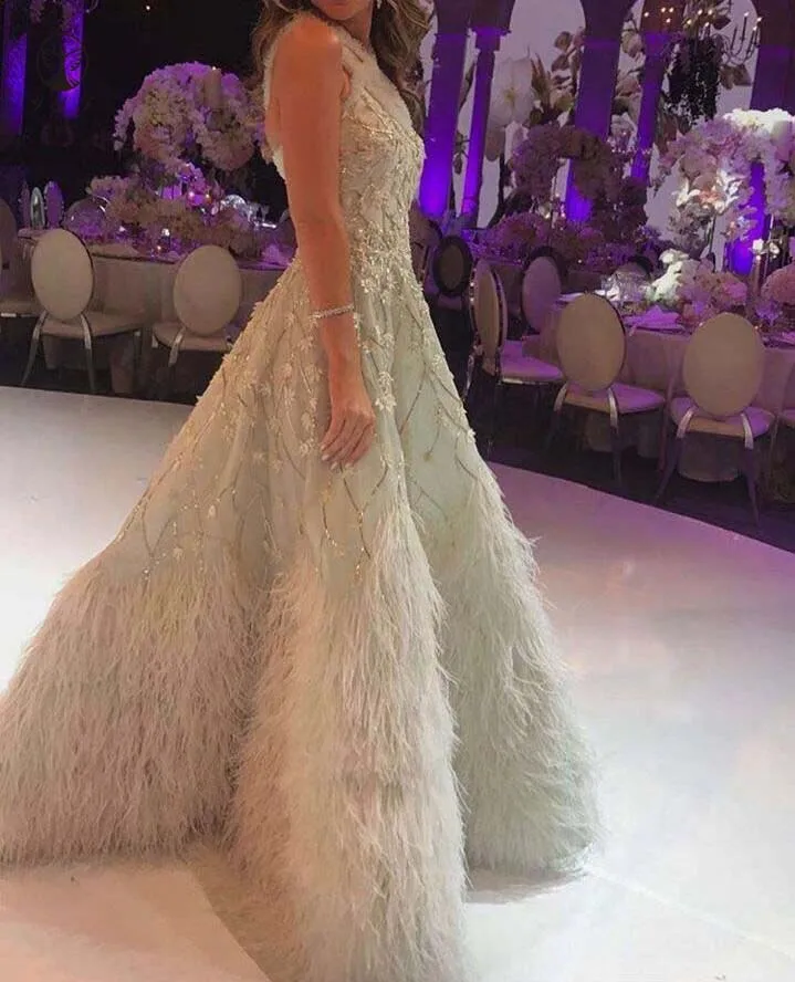 Elegant Vestidos De Fiesta O Neck Appliqued Beaded 3D Flowers Feather Luxury Evening Dresses 2019
Elegant Vestidos De Fiesta O Neck Appliqued Beaded 3D Flowers Feather Luxury Evening Dresses 2019