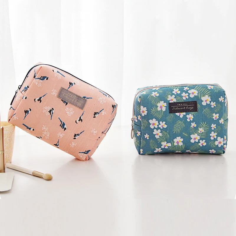 Women Portable Cute Multifunction Beauty Travel Cosmetic Bag Organizer Case Makeup Make up Wash bags Toiletry Bag Travel bags
Women Portable Cute Multifunction Beauty Travel Cosmetic Bag Organizer Case Makeup Make up Wash bags Toiletry Bag Travel bags