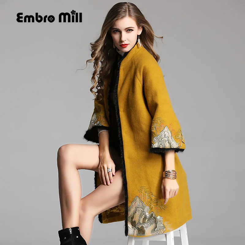 High-end winter trench coats for women Elegant Floral woolen splice Mink hair embroidery loose lady Coat female S-XXL
High-end winter trench coats for women Elegant Floral woolen splice Mink hair embroidery loose lady Coat female S-XXL