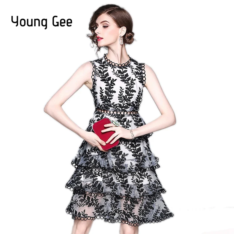 Young Gee Women Summer Runway Dress 2019 Fashion White Black Lace Princess Cake Floral Embroidered Knee-Length Dresses vestidos
Young Gee Women Summer Runway Dress 2019 Fashion White Black Lace Princess Cake Floral Embroidered Knee-Length Dresses vestidos