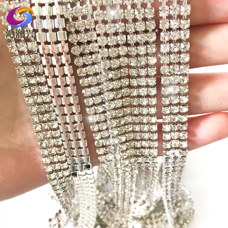 Factory sales Super flash 1 yard 3 rows clear white top glass crystal Rhinestone Chain, sew on for diy Garment Bags decorations
Factory sales Super flash 1 yard 3 rows clear white top glass crystal Rhinestone Chain, sew on for diy Garment Bags decorations