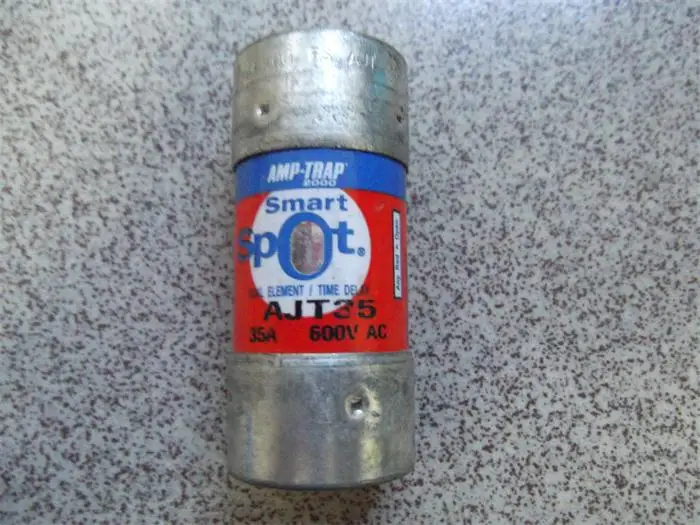AJT35 FerrazAMP-TRAP fuses 27 \u0026 times; 60 delay fuse 35A slow-blow fuse with display
AJT35 FerrazAMP-TRAP fuses 27 \u0026 times; 60 delay fuse 35A slow-blow fuse with display