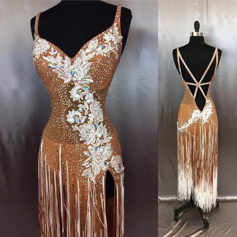 Latin dance competition dress Dress Sexy Backless Sling Tassels latin ballroom dance dress Rumba Foxtrot dance dresses for women
Latin dance competition dress Dress Sexy Backless Sling Tassels latin ballroom dance dress Rumba Foxtrot dance dresses for women