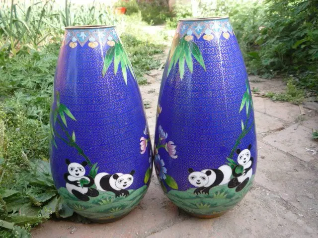 Rare Collectable Qing Dynasty Cloisonne vases\Handicraft\Decoration,A pair,Rare species "Panda "
Rare Collectable Qing Dynasty Cloisonne vases\Handicraft\Decoration,A pair,Rare species "Panda "