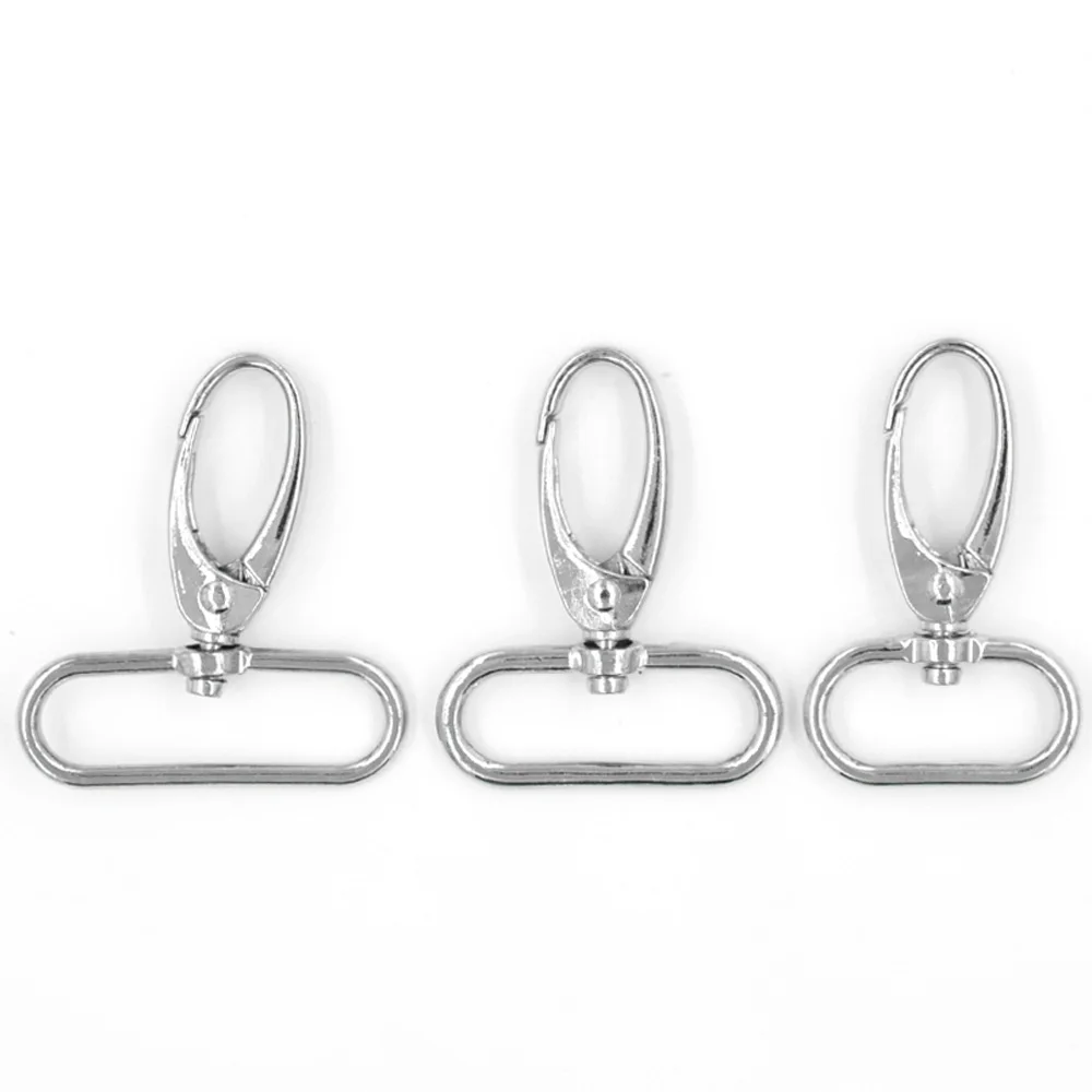 32 mm wide diameter size. dog buckle. Lobster clasp. Bag buckles, chain buckle, key chain, jewelry clasp. Zinc alloy buckle
32 mm wide diameter size. dog buckle. Lobster clasp. Bag buckles, chain buckle, key chain, jewelry clasp. Zinc alloy buckle