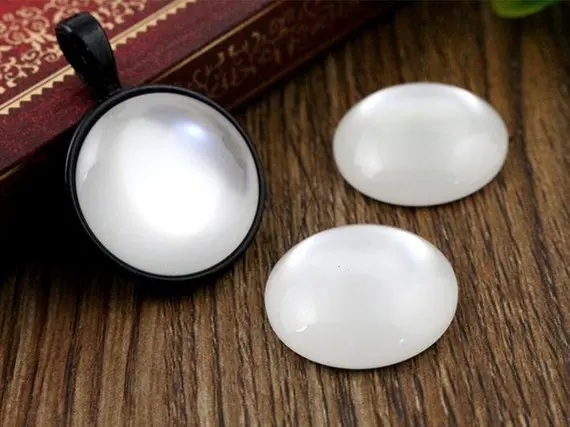 New Fashion 10pcs/Lot 20mm White Color Flat Back Resin Cabochons Cameo,Fit 20mm Cameo Base-V5-29
New Fashion 10pcs/Lot 20mm White Color Flat Back Resin Cabochons Cameo,Fit 20mm Cameo Base-V5-29