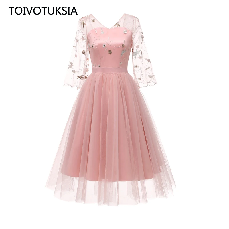 TOIVOTUKSIA Women Plus Size Embroidery Lace Dress S-XXL Chiffon Half Sleeves High Waist Ball Grown Dress
TOIVOTUKSIA Women Plus Size Embroidery Lace Dress S-XXL Chiffon Half Sleeves High Waist Ball Grown Dress