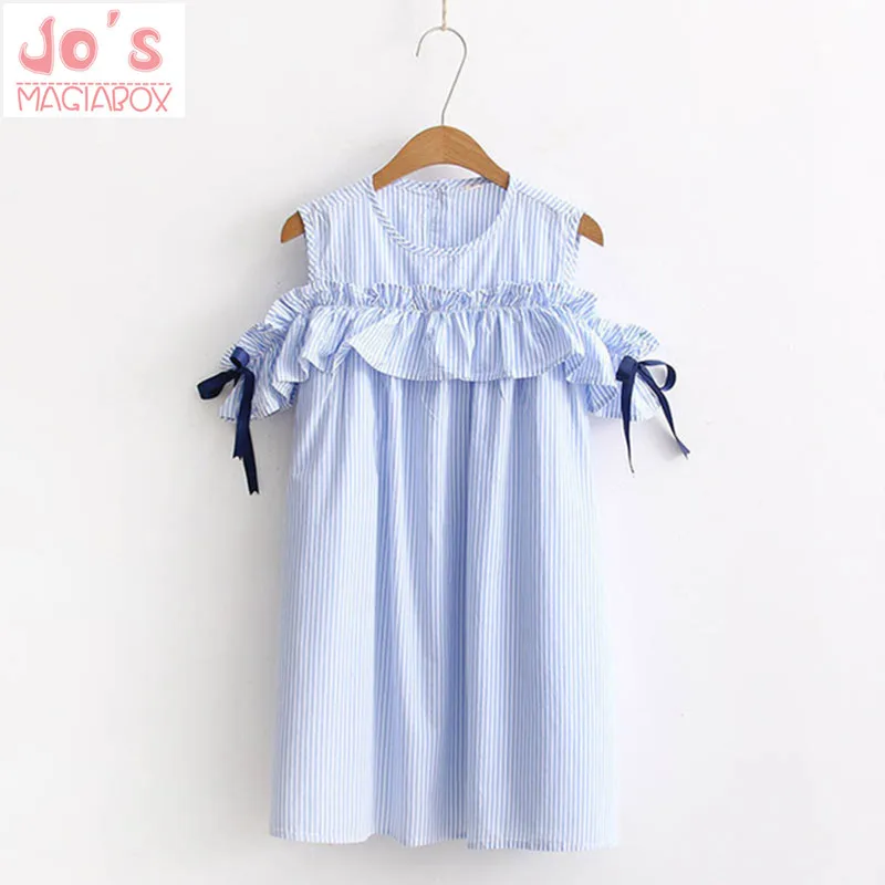 Off Shoulder Dress Ruffle Sleeve White And Blue Stripe Dress Casual Lace Up Dress A Line Women New Brand LYQ612
Off Shoulder Dress Ruffle Sleeve White And Blue Stripe Dress Casual Lace Up Dress A Line Women New Brand LYQ612