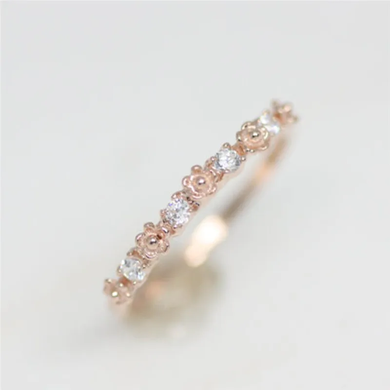 ROMAD Peach Blossom Flower Rings for Women Anel Zircon Female Ring set Rose Gold Jewelry Wedding Gift brincos 2018 R4
ROMAD Peach Blossom Flower Rings for Women Anel Zircon Female Ring set Rose Gold Jewelry Wedding Gift brincos 2018 R4