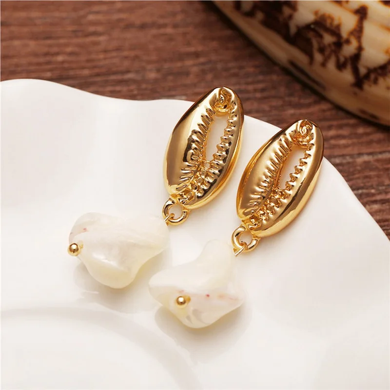 Sea Shell Earrings For Women Gold Color Metal Shell Irregular Imitation Pearl Shell Statement Earrings Summer Beach Jewelry Gift
Sea Shell Earrings For Women Gold Color Metal Shell Irregular Imitation Pearl Shell Statement Earrings Summer Beach Jewelry Gift