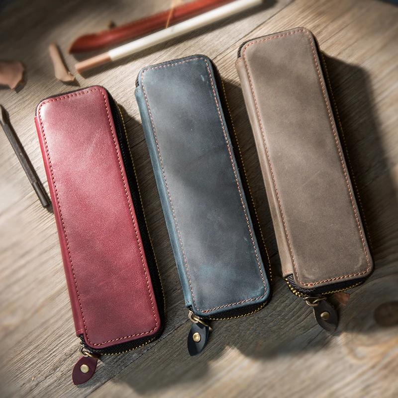 First Layer Cowhide Genuine Leather Zipper Type Simple Style Pen Bag Retro Pencil Case Stationery Bag For Fountain Pen
First Layer Cowhide Genuine Leather Zipper Type Simple Style Pen Bag Retro Pencil Case Stationery Bag For Fountain Pen