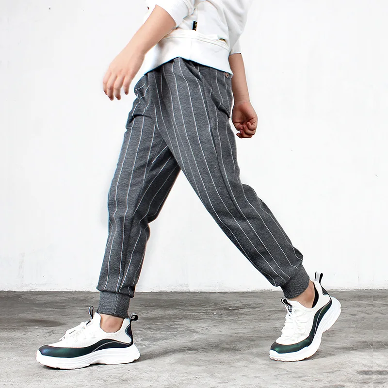 Children's pants 2019 spring and autumn new children's wear boys casual trousers cotton vertical knit pants 4-14 years
Children's pants 2019 spring and autumn new children's wear boys casual trousers cotton vertical knit pants 4-14 years