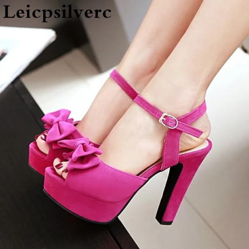Summer new fashion simple fish mouth temperament women shoes sweet bow high heel women sandals
Summer new fashion simple fish mouth temperament women shoes sweet bow high heel women sandals