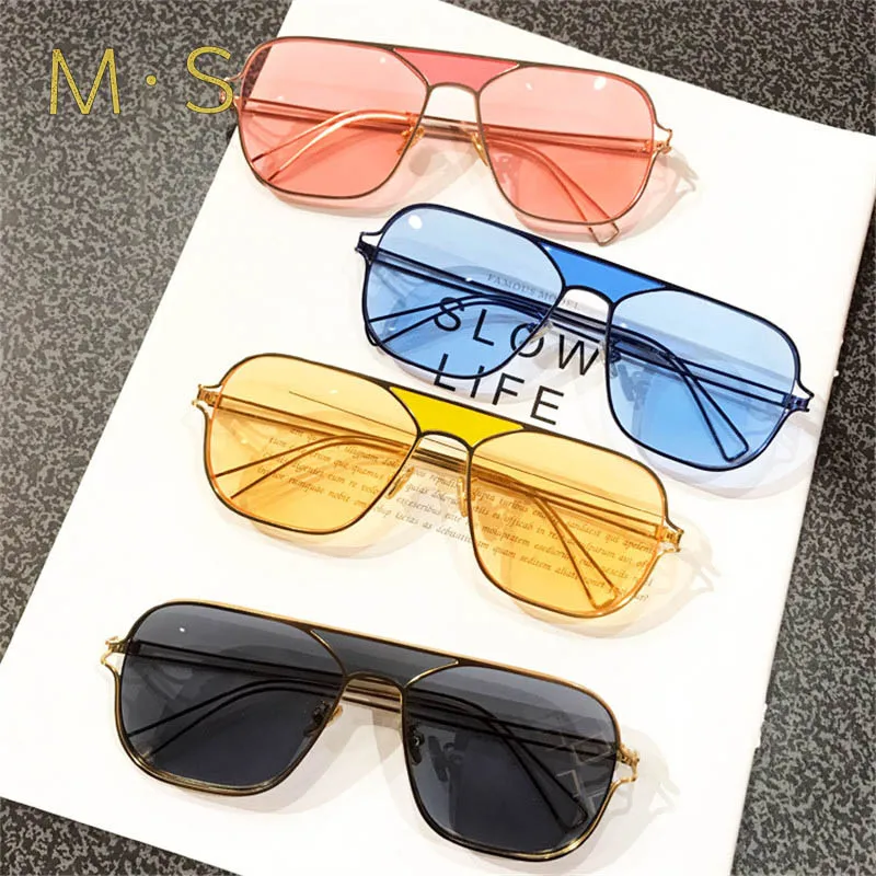 MS Women Sunglasses 2019 Luxury Decoration Classic Eyewear Female Sunglasses Original Brand Designer Sun Glasses Fashion UV400
MS Women Sunglasses 2019 Luxury Decoration Classic Eyewear Female Sunglasses Original Brand Designer Sun Glasses Fashion UV400