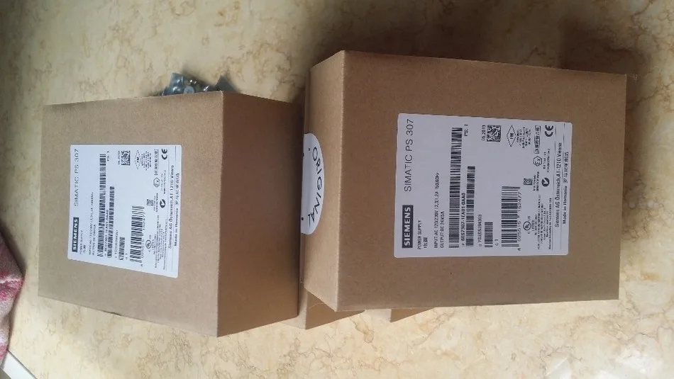 NEW IN BOX 6ES7 307-1EA01-0AA0 SIE 6ES7 307-1EA01-0AA0