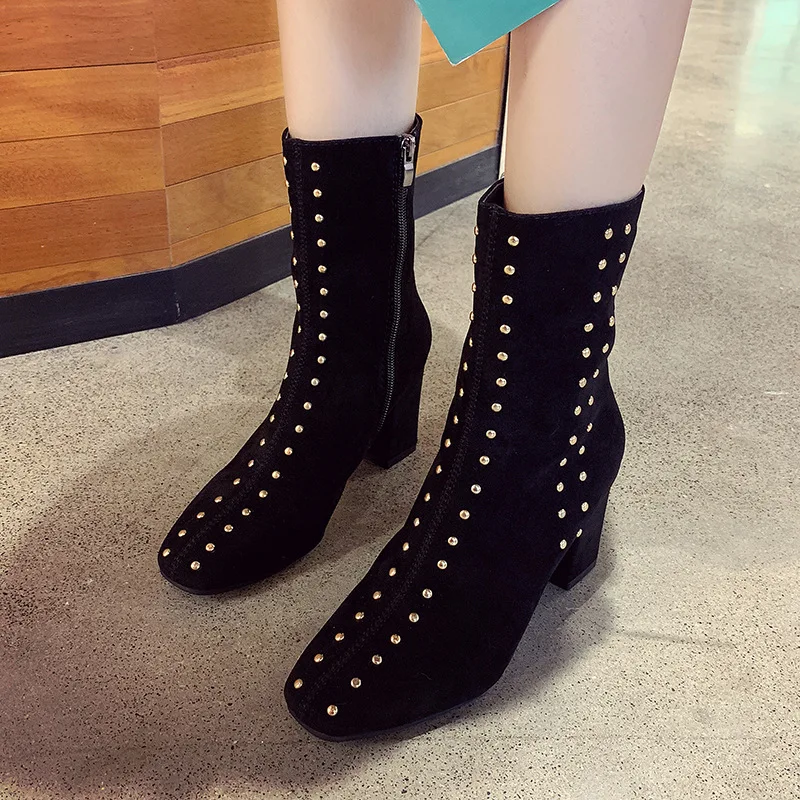2018 Rivet Flock Black Women Shoes Zipper Square High Heel Ankle Boots Women Motorcycle Boot Snow Boot Women Boots 2019
2018 Rivet Flock Black Women Shoes Zipper Square High Heel Ankle Boots Women Motorcycle Boot Snow Boot Women Boots 2019