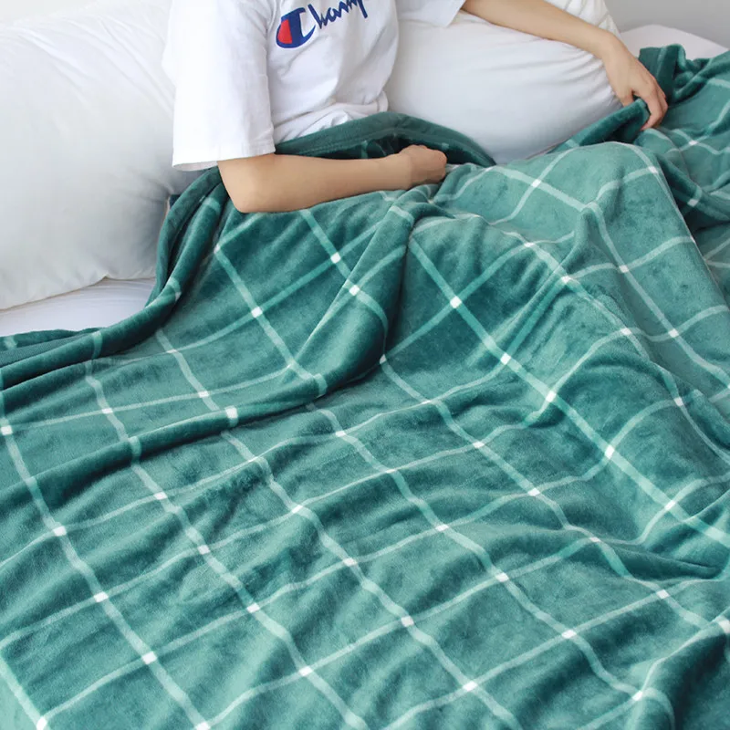 2018 Latest Hot-Selling Dark Green Cross-Frame Comfort Soft 200x230cm Large Size Household Items Blanket
2018 Latest Hot-Selling Dark Green Cross-Frame Comfort Soft 200x230cm Large Size Household Items Blanket