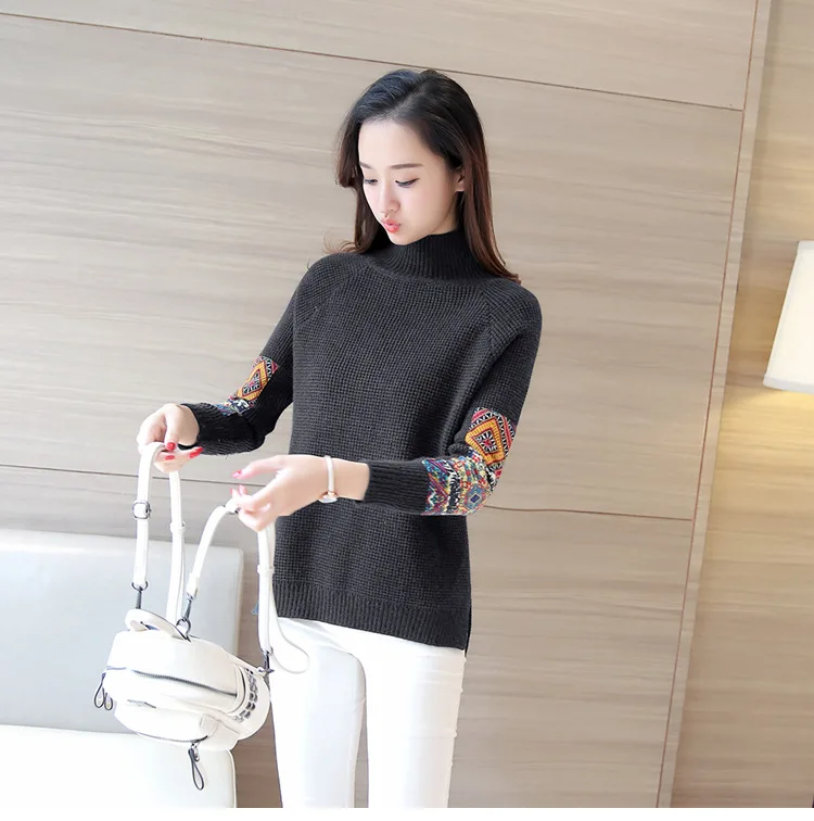 3691184103_1920607006