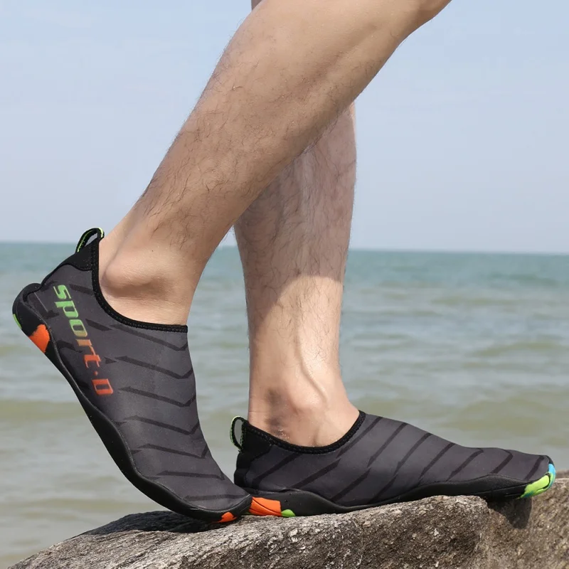 Summer Outdoor Sneakers for Men Beach River Bathing Shoes Rubber 3 Style High Quality Men Swimming Non-slip Surfing Shoes
Summer Outdoor Sneakers for Men Beach River Bathing Shoes Rubber 3 Style High Quality Men Swimming Non-slip Surfing Shoes