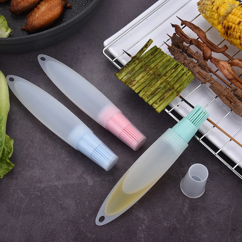 Portable Silicone Grill Oil Bottle With Brush Baking BBQ Basting Brush Pastry Oil Brush Kitchen Baking Honey Oil Barbecue Tool
Portable Silicone Grill Oil Bottle With Brush Baking BBQ Basting Brush Pastry Oil Brush Kitchen Baking Honey Oil Barbecue Tool