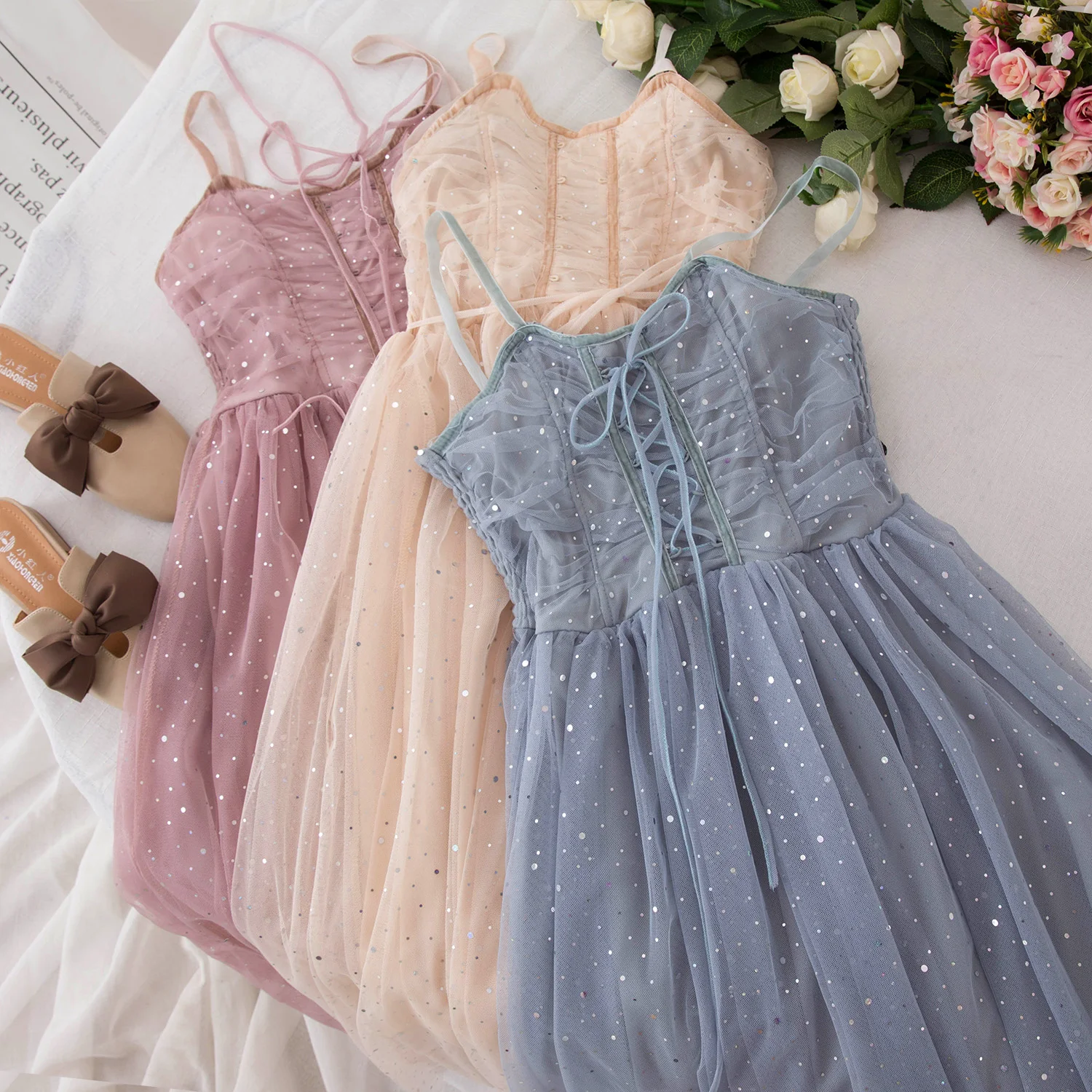 New Summer Sweet Sequin Spaghetti Strap Mesh Dress Women Drawstring Strapless Dresses High Wasit Sleeveless party Sundress Mw599
New Summer Sweet Sequin Spaghetti Strap Mesh Dress Women Drawstring Strapless Dresses High Wasit Sleeveless party Sundress Mw599