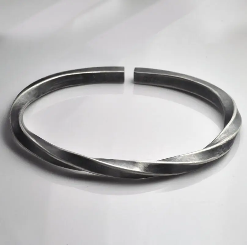 999 Sterling Silver men's Bracelet Thai Silver Retro Handmade Solid Silver Mobius S999 Bracelet
999 Sterling Silver men's Bracelet Thai Silver Retro Handmade Solid Silver Mobius S999 Bracelet