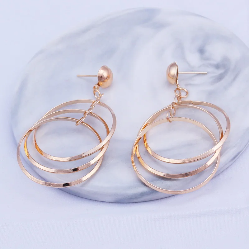 ES138 Multi-layer Round Metal Earrings Hot Sale Hoop Earrings Big Smooth Circle Earring Brincos Loop Earrings for Women Jewelry
ES138 Multi-layer Round Metal Earrings Hot Sale Hoop Earrings Big Smooth Circle Earring Brincos Loop Earrings for Women Jewelry
