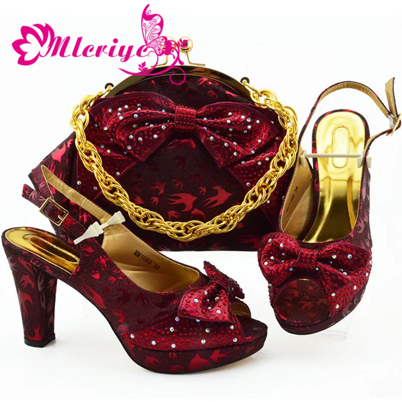 Latest Italian Style Italian Ladies Party Shoes and Bag to Match in Heel African Women Matching Shoes and Bag Set in Wine Color
Latest Italian Style Italian Ladies Party Shoes and Bag to Match in Heel African Women Matching Shoes and Bag Set in Wine Color