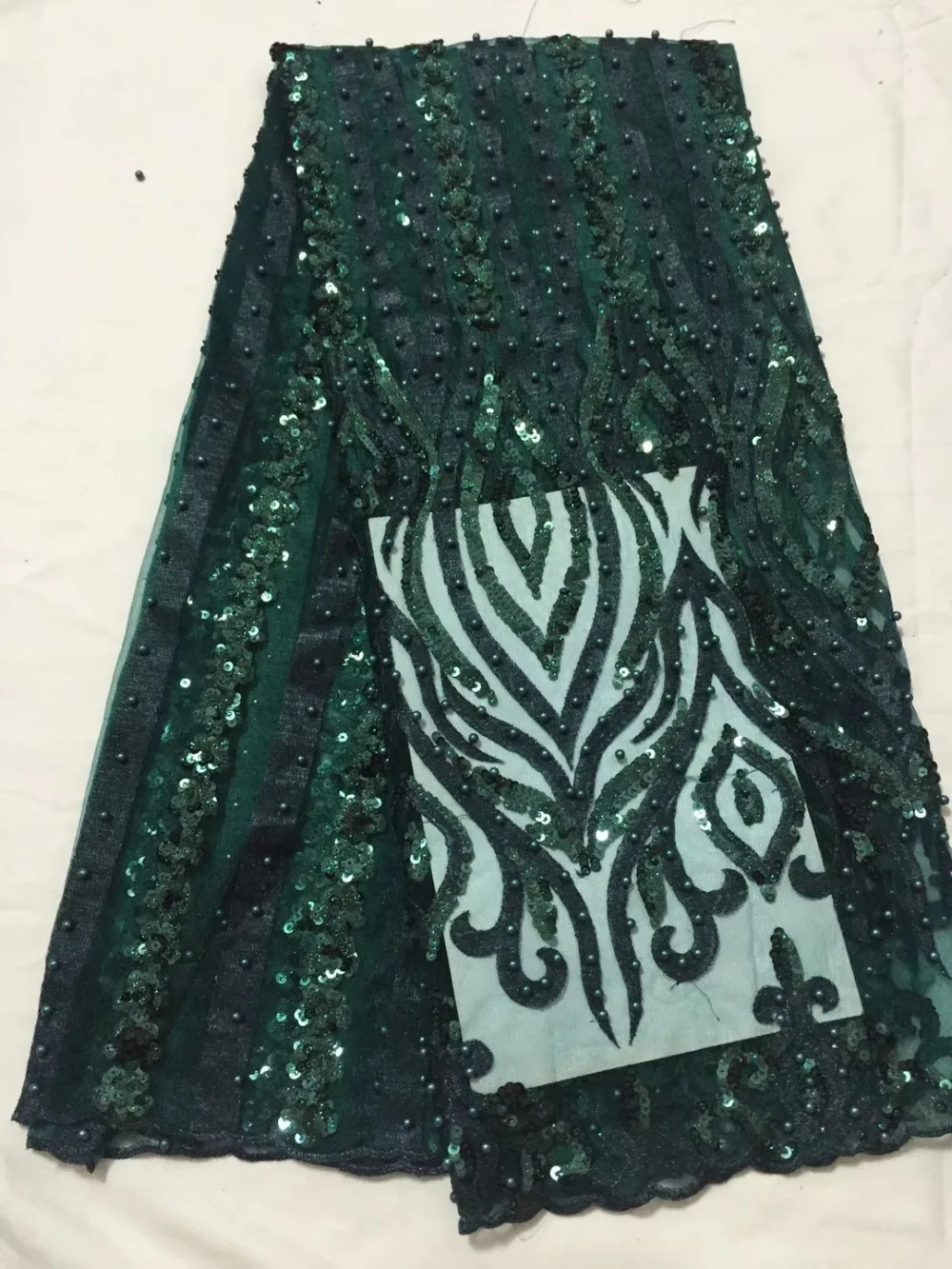 Middle transparent emerald green African Swiss voile lace original chiffon fabric with Sequins Appliques beads Healthy use
Middle transparent emerald green African Swiss voile lace original chiffon fabric with Sequins Appliques beads Healthy use