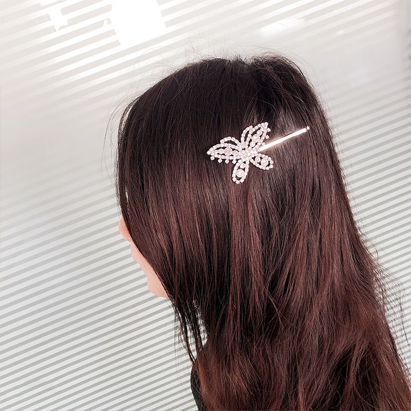 Beautiful Butterfly Rhinestone Hair Clip for Women Fashion Charm Silver Metal Crystal Hairwear Hair Jewelry Gifts for Women 2018
Beautiful Butterfly Rhinestone Hair Clip for Women Fashion Charm Silver Metal Crystal Hairwear Hair Jewelry Gifts for Women 2018