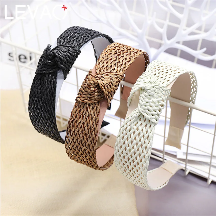 LEVAO Retro Straw Braided Headband Girls Handmade Weaving Knotted Hairband Hair Bands for Women Wide Hair Hoop Accessories
LEVAO Retro Straw Braided Headband Girls Handmade Weaving Knotted Hairband Hair Bands for Women Wide Hair Hoop Accessories