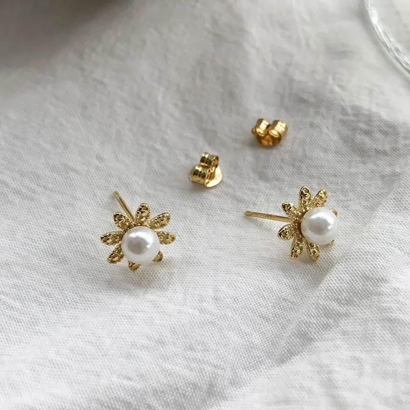 925 Sterling Silver Gold-Color Sunflower Earring For Women Fashion Elegant Quality Pearl Earring
925 Sterling Silver Gold-Color Sunflower Earring For Women Fashion Elegant Quality Pearl Earring