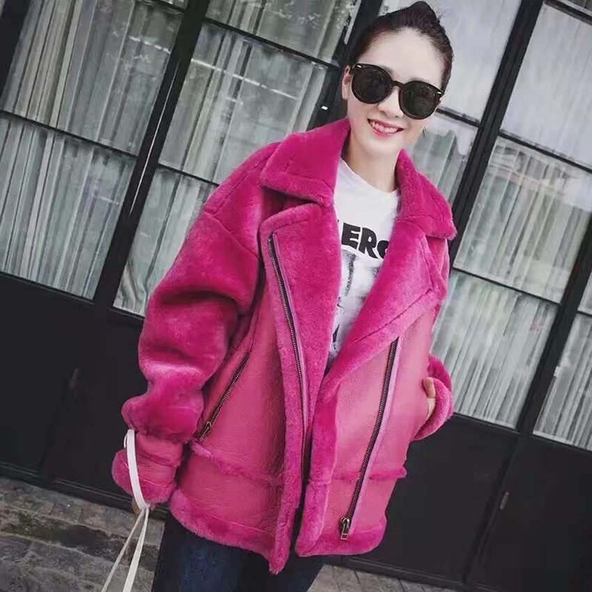 Popular Genuine Fur Coat Real Sheepskin Fur Jackets Rose Suede Short Clothes Female Beige Double-faced Cool Overcoat Real Fur
Popular Genuine Fur Coat Real Sheepskin Fur Jackets Rose Suede Short Clothes Female Beige Double-faced Cool Overcoat Real Fur