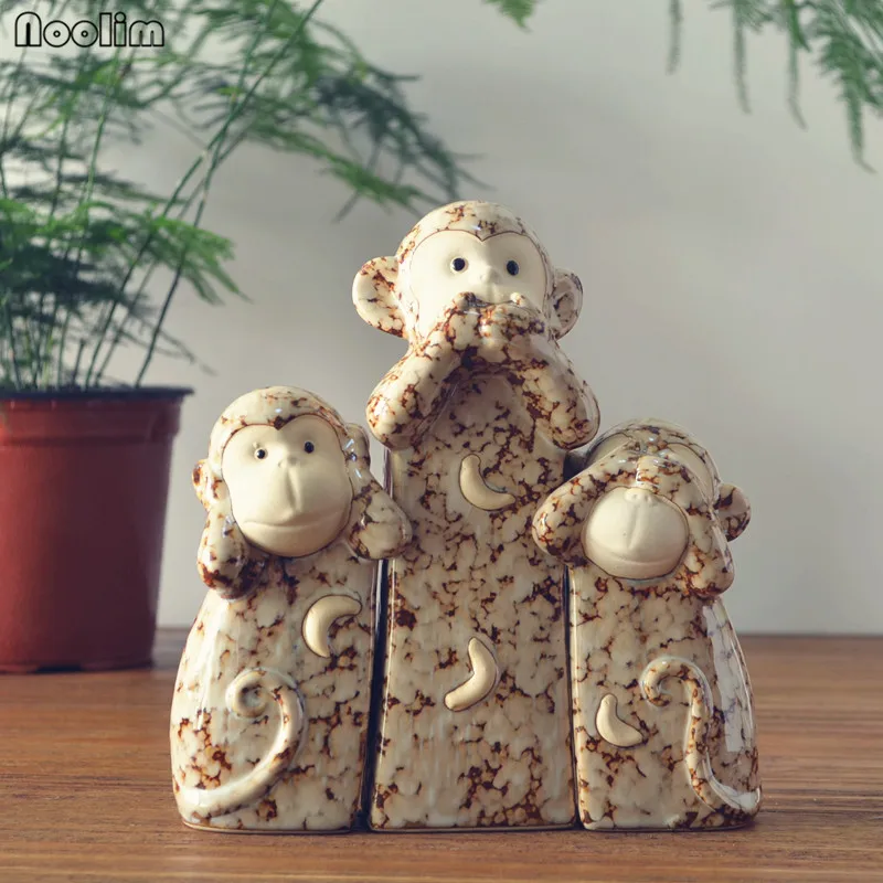 NOOLIM 3pcs/set Creative Monkey Family Figurines Miniatures Lovely Ornament Home Decor Animal Crafts Home Decor Accessories Gift
NOOLIM 3pcs/set Creative Monkey Family Figurines Miniatures Lovely Ornament Home Decor Animal Crafts Home Decor Accessories Gift