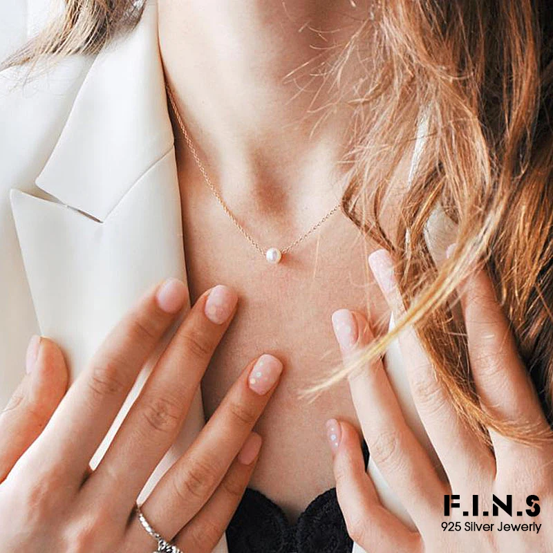 F.I.N.S OL Golde Chain Necklace White Pearl Necklace Women's Decoration Rose Gold Chain 925 Silver Pendant Minimalist Jewelry
F.I.N.S OL Golde Chain Necklace White Pearl Necklace Women's Decoration Rose Gold Chain 925 Silver Pendant Minimalist Jewelry