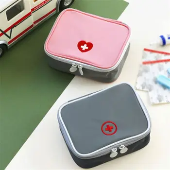 Portable Medicine Bag First Aid Kit 13*10*4cm Medical Emergency Kits Pill Bag Organizer Household Travel Accessories
Portable Medicine Bag First Aid Kit 13*10*4cm Medical Emergency Kits Pill Bag Organizer Household Travel Accessories