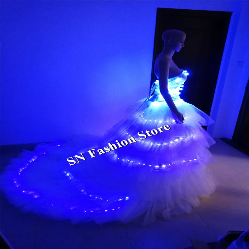 SS7-2 Colorful led light costumes ballroom dance dresses singer dj catwalk wedding clothes led dresses sexy wears club bar wears
SS7-2 Colorful led light costumes ballroom dance dresses singer dj catwalk wedding clothes led dresses sexy wears club bar wears