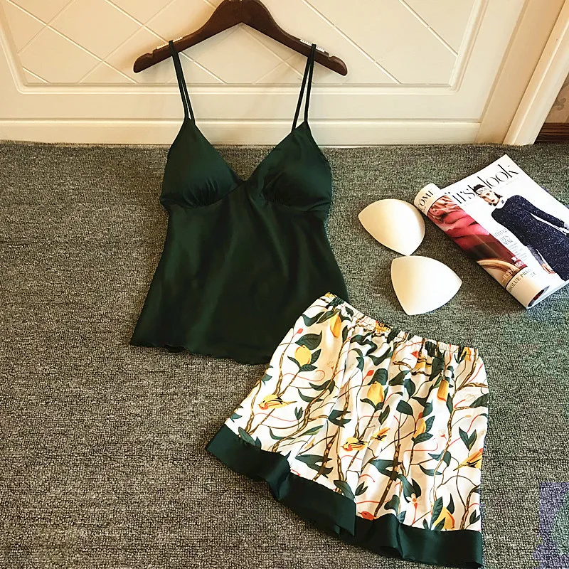 Herislim Women's Pajamas Silk Contrast Color Cami And Shorts 2 Pieces Pyjamas Sleepwear Sexy Lace Sleeveless Pijama Home Clothes
Herislim Women's Pajamas Silk Contrast Color Cami And Shorts 2 Pieces Pyjamas Sleepwear Sexy Lace Sleeveless Pijama Home Clothes
