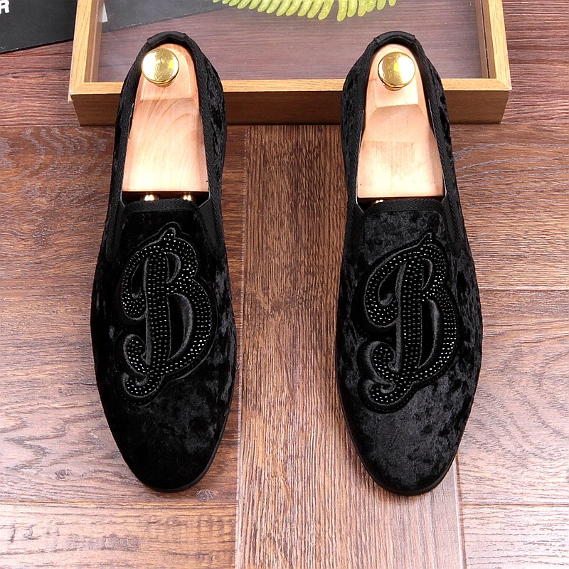 2019 Luxury Brand Spring Autumn Breathable Flack Flats Loafers Men Shoes Pointed Toe Slip on Casual Wedding Shoes
2019 Luxury Brand Spring Autumn Breathable Flack Flats Loafers Men Shoes Pointed Toe Slip on Casual Wedding Shoes