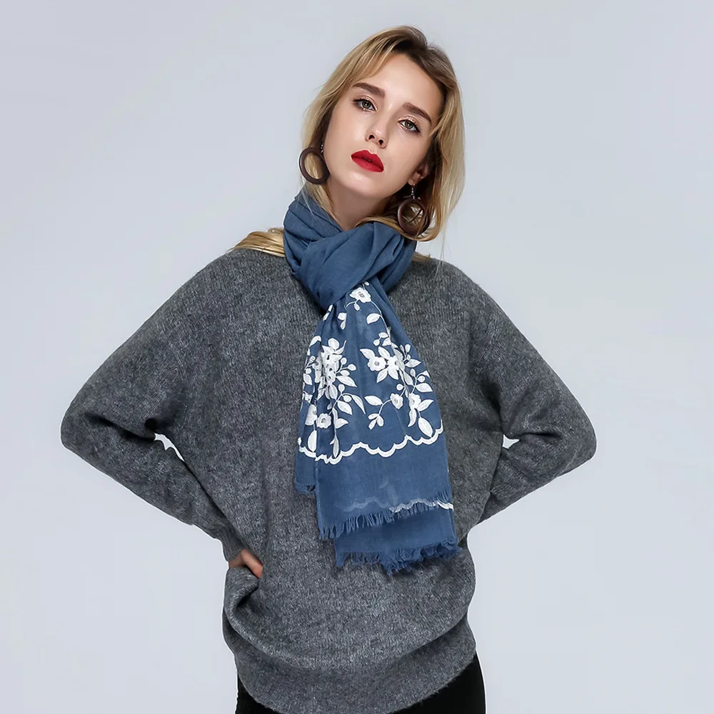 2019 New Fashion Floral Women Scarf Summer and Spring Cotton Ladies Shawl Bufandas Invierno Pashmina Luxury Brand Hijab Scarf
2019 New Fashion Floral Women Scarf Summer and Spring Cotton Ladies Shawl Bufandas Invierno Pashmina Luxury Brand Hijab Scarf