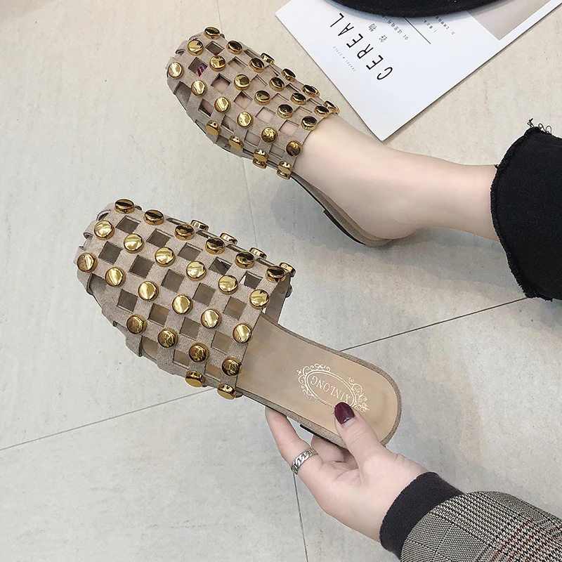 Black Brown Leather Beach Sandals Mules Slip On Rivet Pearl Crystal Studded Slippers Women Flat Slides Caged Shoes Woman Slipper
Black Brown Leather Beach Sandals Mules Slip On Rivet Pearl Crystal Studded Slippers Women Flat Slides Caged Shoes Woman Slipper