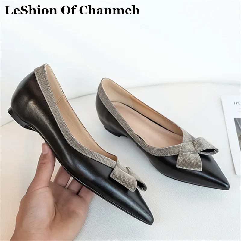 Real Cow Leather Espadrilles Women Sweet Bowtie Flats Shoes Ladies Black Nude Slip ons Casual Shoes Woman Ballet Flats Footwear
Real Cow Leather Espadrilles Women Sweet Bowtie Flats Shoes Ladies Black Nude Slip ons Casual Shoes Woman Ballet Flats Footwear