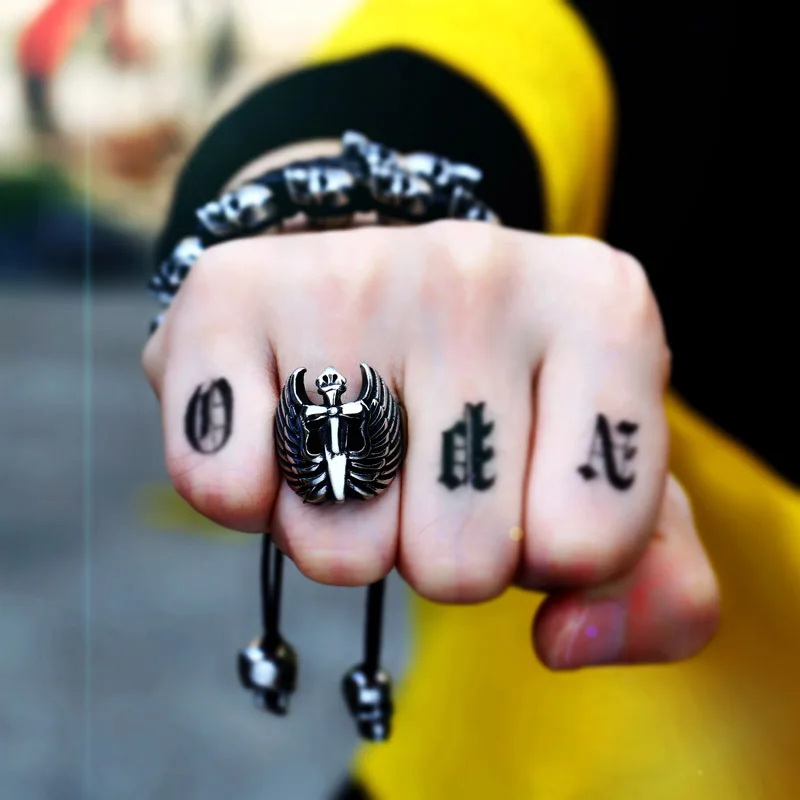 BEIER 2018 New Winged Sword Ring For Men Stainless Steel Fashion Gothic Punk Man's Jewelry dropshipping
BEIER 2018 New Winged Sword Ring For Men Stainless Steel Fashion Gothic Punk Man's Jewelry dropshipping