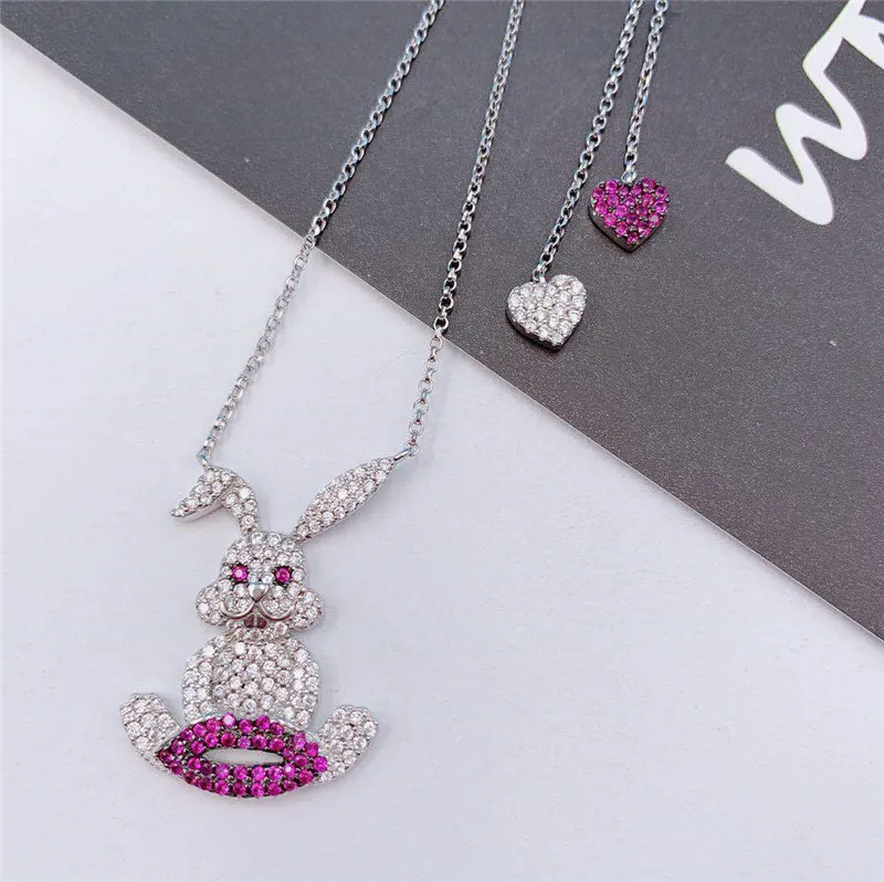 ZEF 925 sterling silver necklace, creative fashion temperament bunny lipstick, adjustable chain, glamour ladies jewelry.
ZEF 925 sterling silver necklace, creative fashion temperament bunny lipstick, adjustable chain, glamour ladies jewelry.