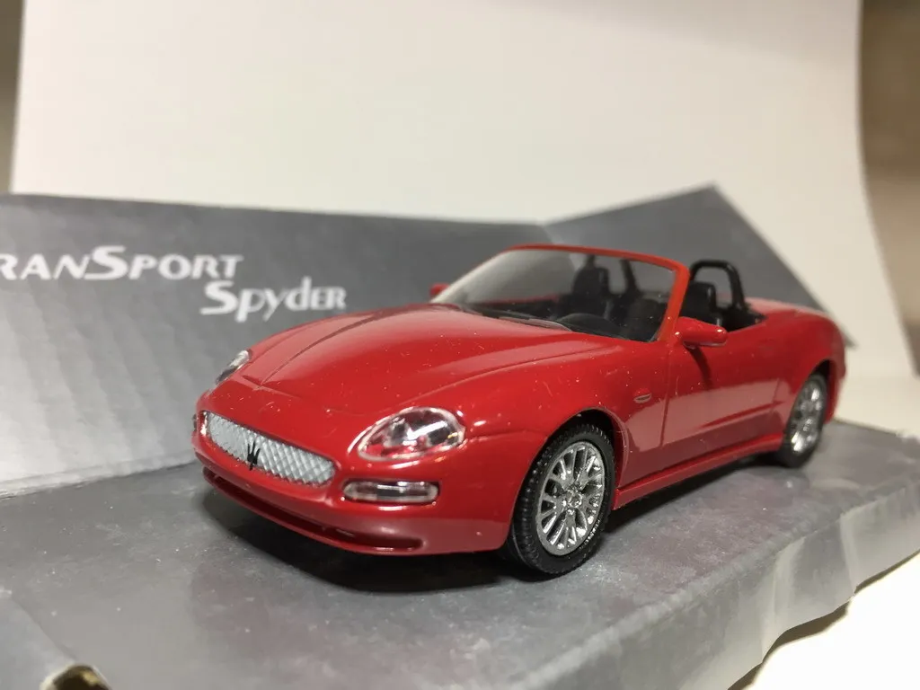 Новинка 1/43, специальный литой металлический автомобиль Maserati, Настольная Коллекционная модель, игрушки для детей
Новинка 1/43, специальный литой металлический автомобиль Maserati, Настольная Коллекционная модель, игрушки для детей